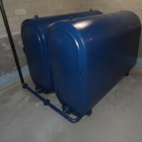 Stahl-Batterie-mit-Linse